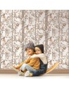 اجرای کاغذ دیواری طرح جنگل افسانهای در اتاق کودک